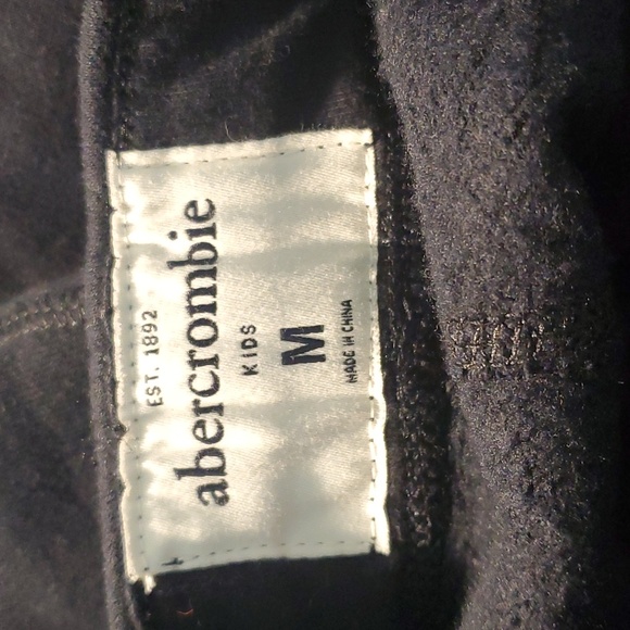 Boys medium Abercrombie shorts nwot - Picture 3 of 5